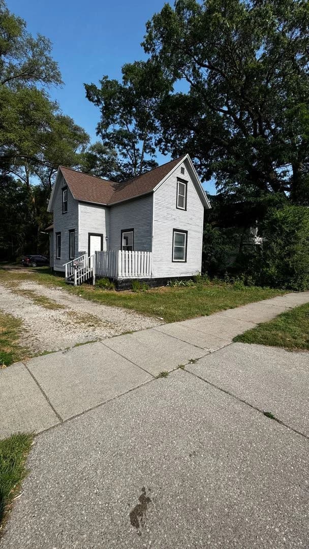 Muskegon apartments for rent - Property image - 871 Wood Street - 1