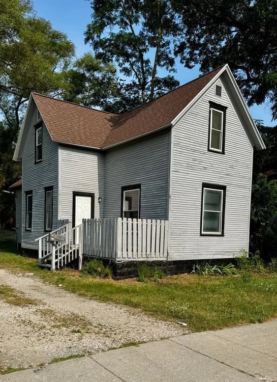 Muskegon apartments for rent - Property image - 871 Wood Street - 2