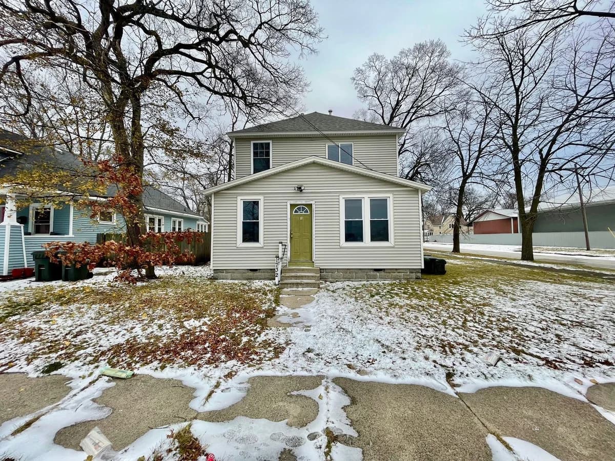Muskegon apartments for rent - Property image - 1732 7th Street - 2