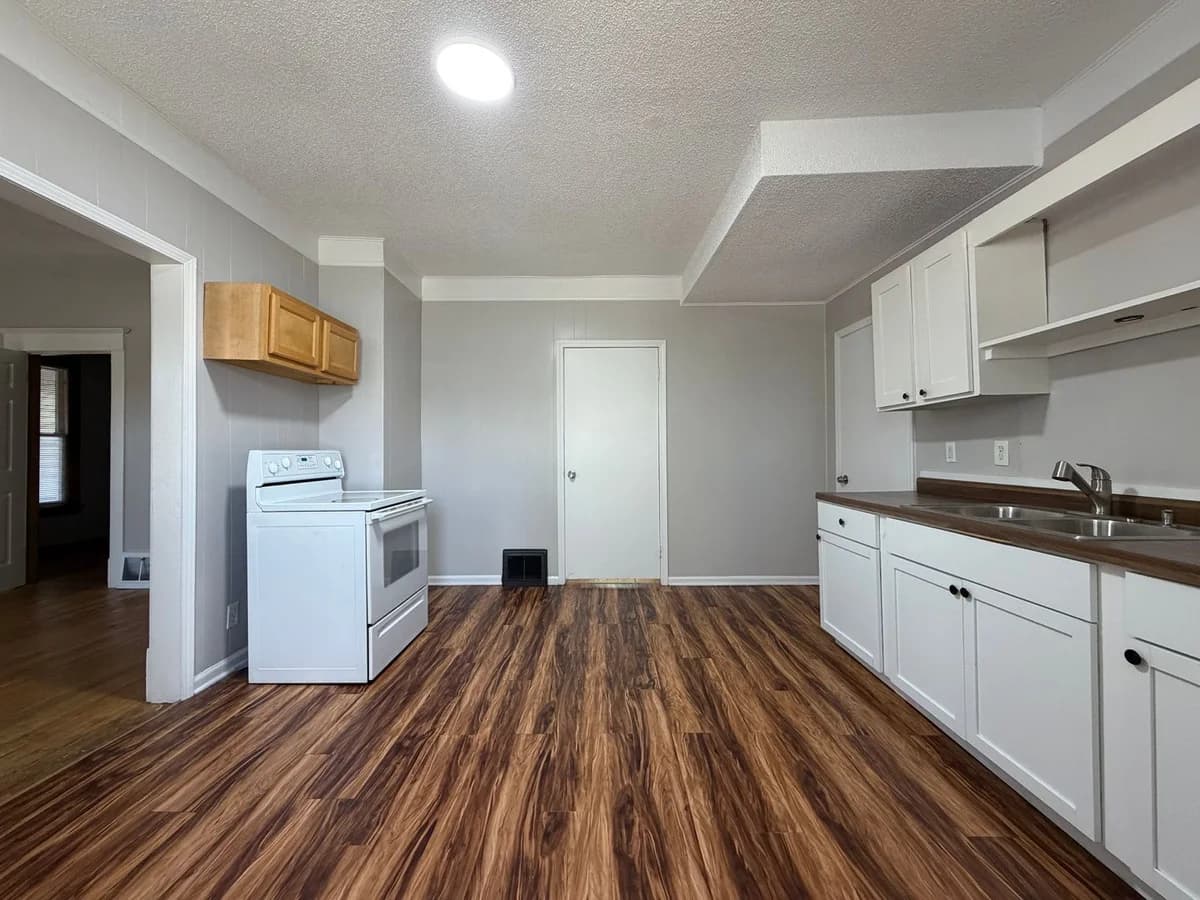 Muskegon apartments for rent - Property image - 1732 7th Street - 3
