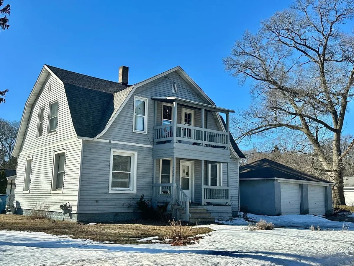 Muskegon apartments for rent - Property image - 2550 Crozier Avenue - 1