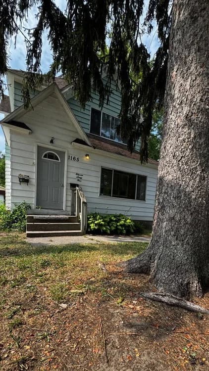 Muskegon apartments for rent - Property image - 1165 West Dale Avenue - 2