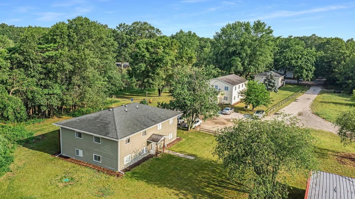 Muskegon apartments for rent - Property image - 1545 Carmil Drive - 2