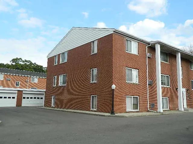 Muskegon apartments for rent - Property image - Beverly Hills Apartments - 1