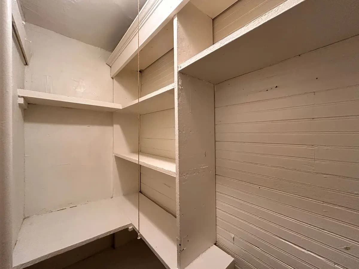 undefined apartments for rent - image - large (6).jpeg