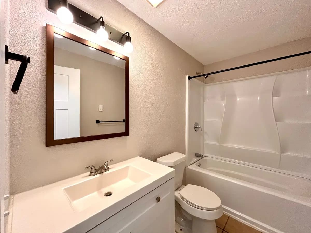 1486 Carr Rd - Apartment - 7
