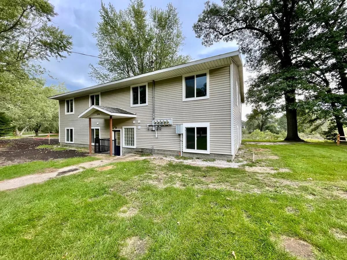1486 Carr Rd - Apartment - 1