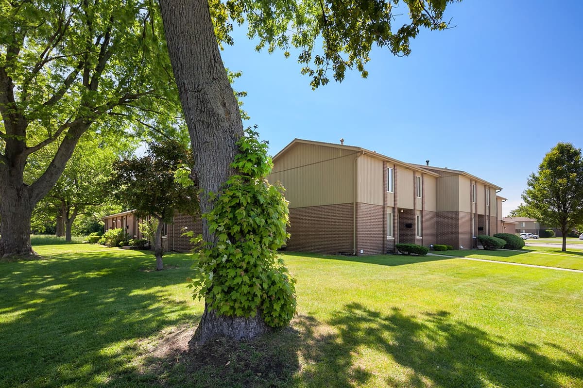 Muskegon Townhouses - Apartment - 2