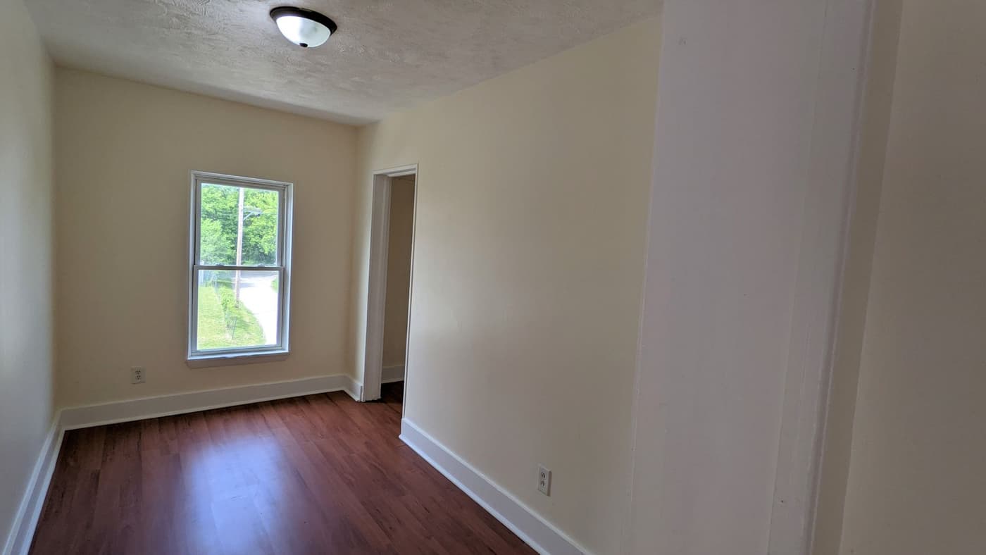 832 Murphy Street - Apartment - 4