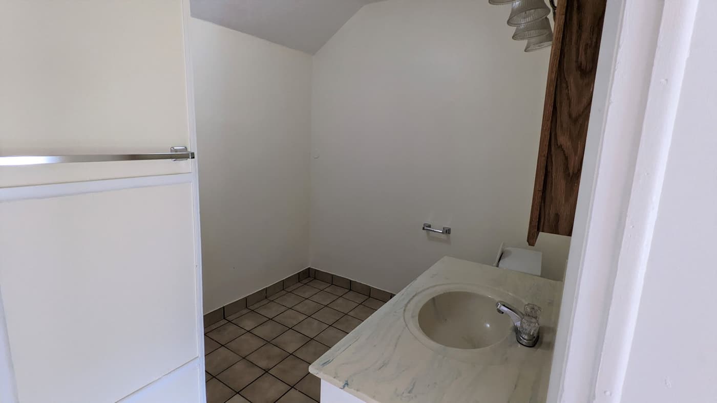 832 Murphy Street - Apartment - 7
