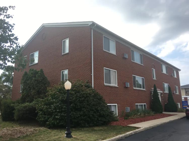 undefined apartments for rent - image - 59e131de242ef785.jpg