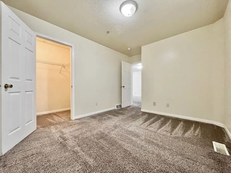 undefined apartments for rent - image - large (6).jpeg