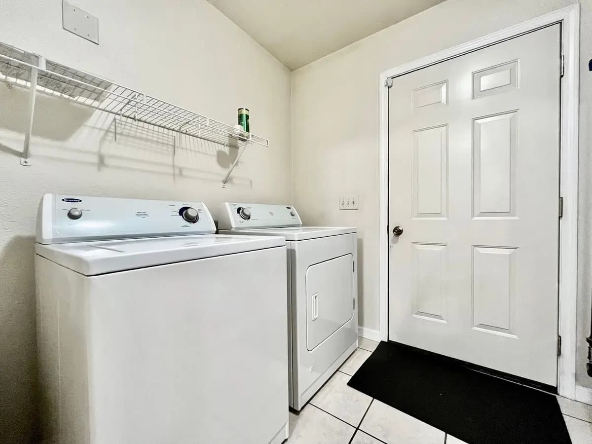 860 Marquette Ave - Apartment - 8