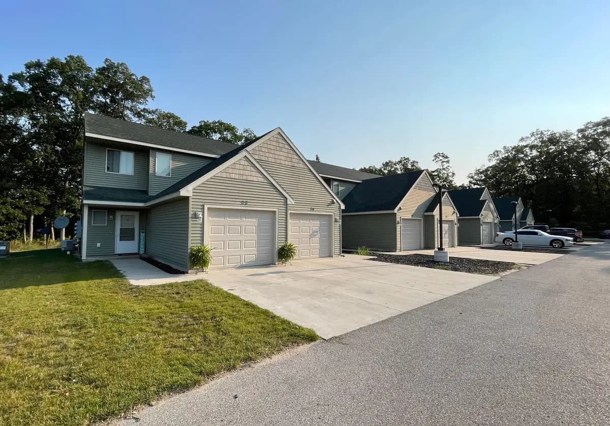 860 Marquette Ave - Apartment - 9