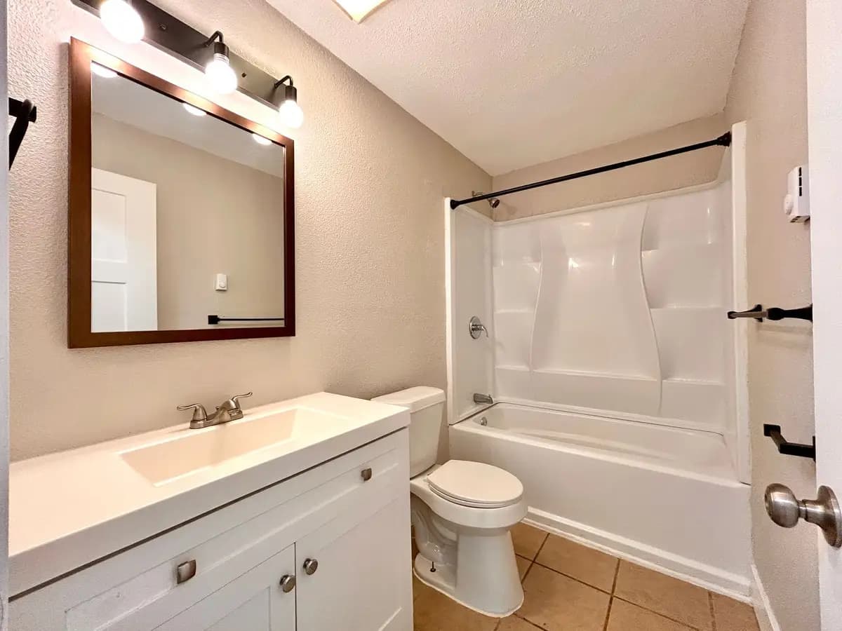 undefined apartments for rent - image - large (5).jpeg - 0