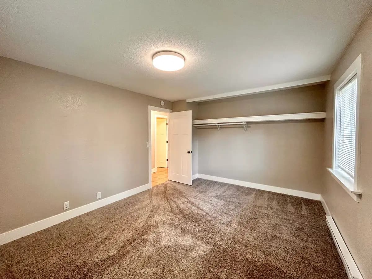 undefined apartments for rent - image - large (9).jpeg - 0