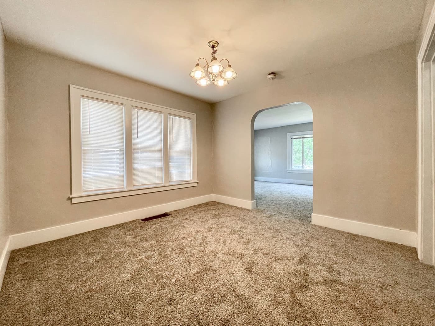 undefined apartments for rent - image - large (2).jpg - 1