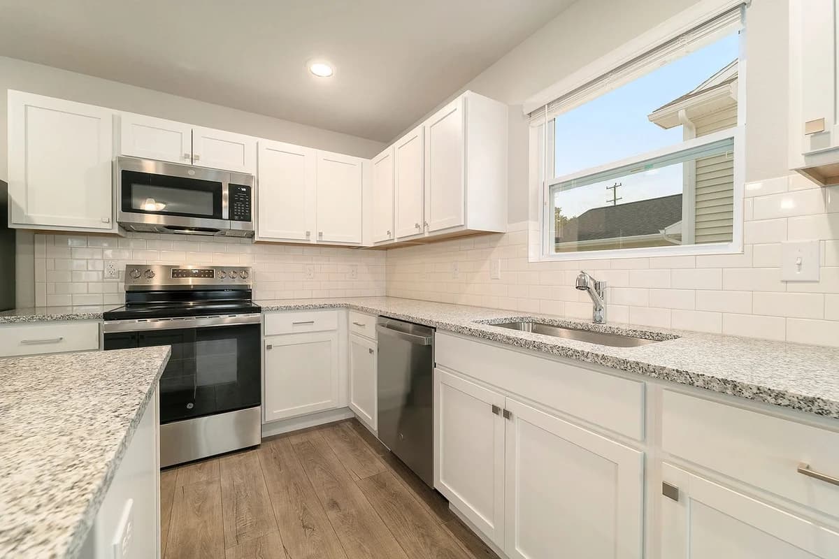 Muskegon apartments for rent - Property image - 586 Orchard Avenue - 3