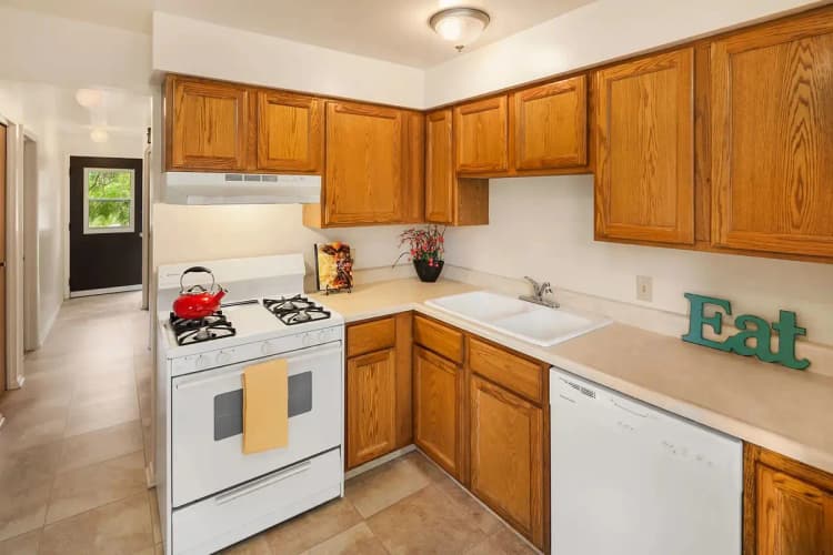 undefined apartments for rent - image - imgi_76_599c9c1e552f7567.jpg