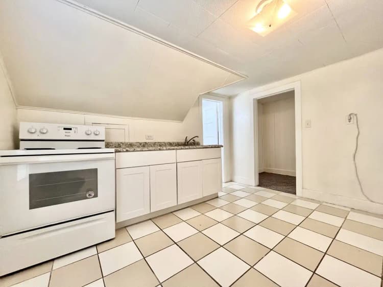 undefined apartments for rent - image - large (10).jpg