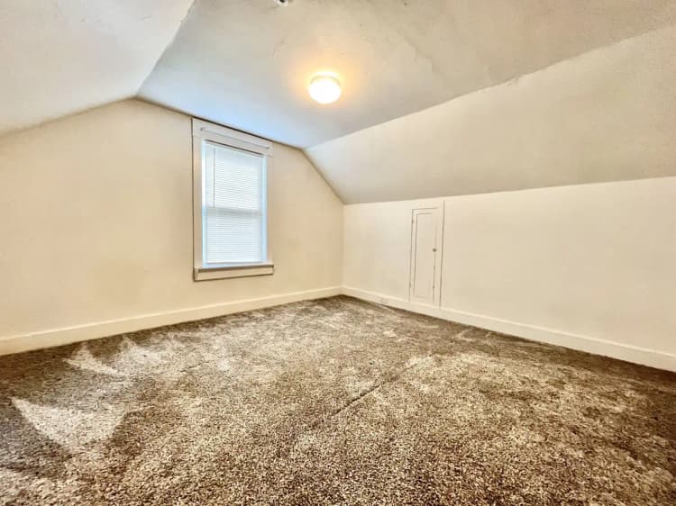 undefined apartments for rent - image - large (3).jpg